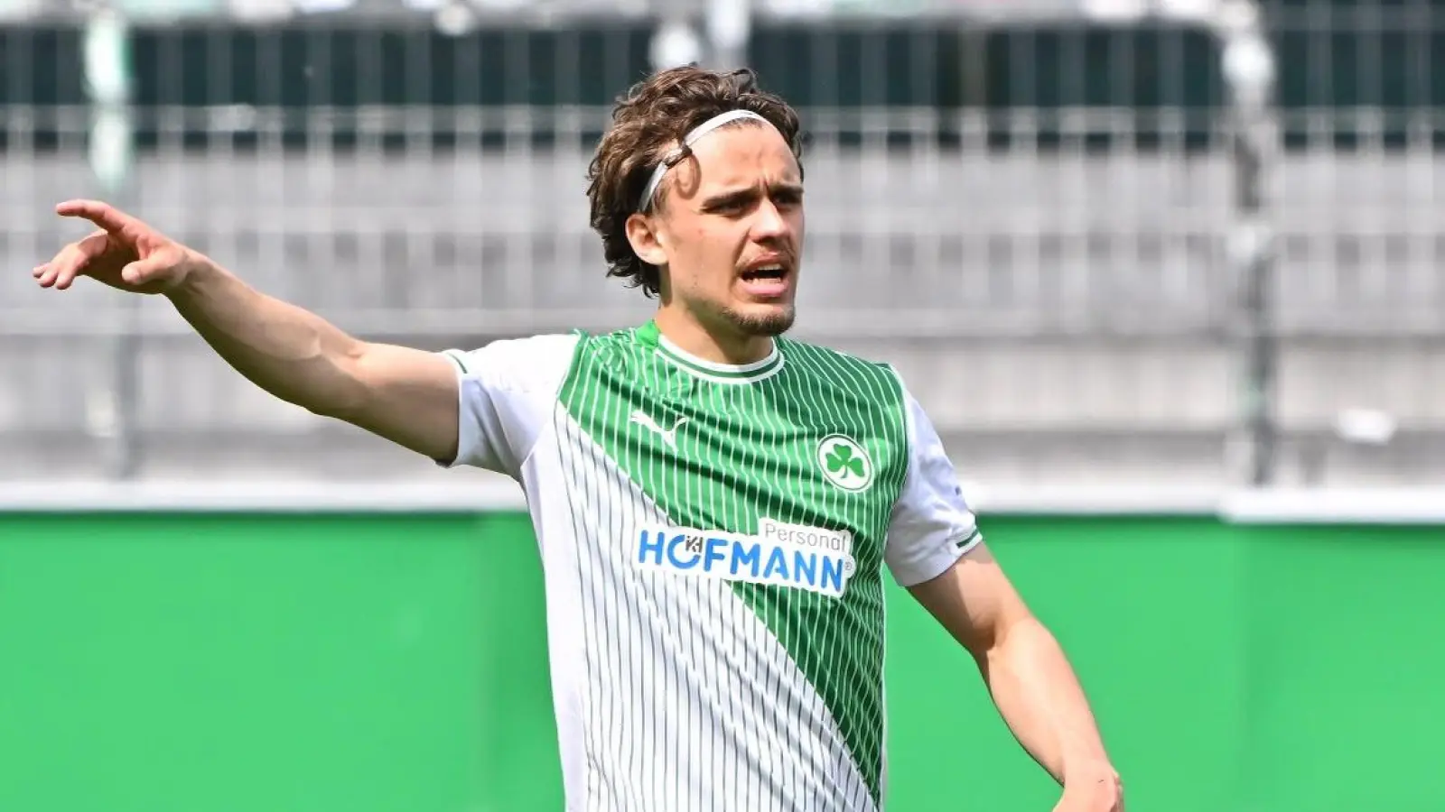 Der 21-Jährige Mittelfeldakteur Marlon Fries, hier noch im Trikot der SpVgg Greuther Fürth, soll das Spiel der Altstadt über die rechte Seite beleben. (Foto: SpVgg Greuther Fürth)