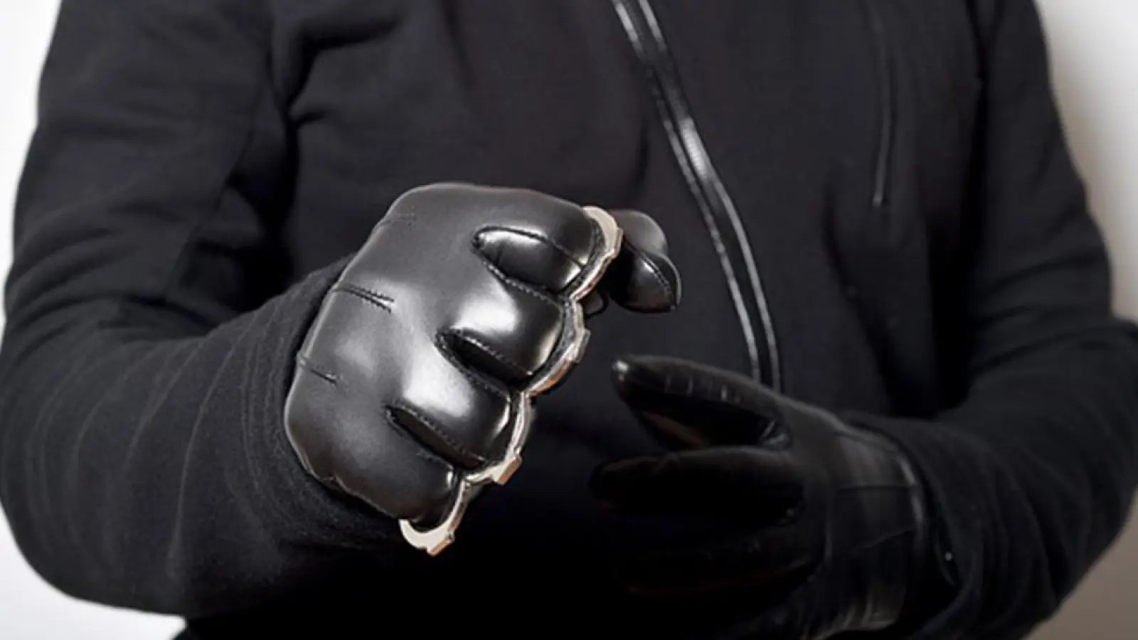 15-Jähriger in Bayreuth brutal zusammengeschlagen und schwer verletzt. (Foto: Symbilbild pixabay/leo2014)