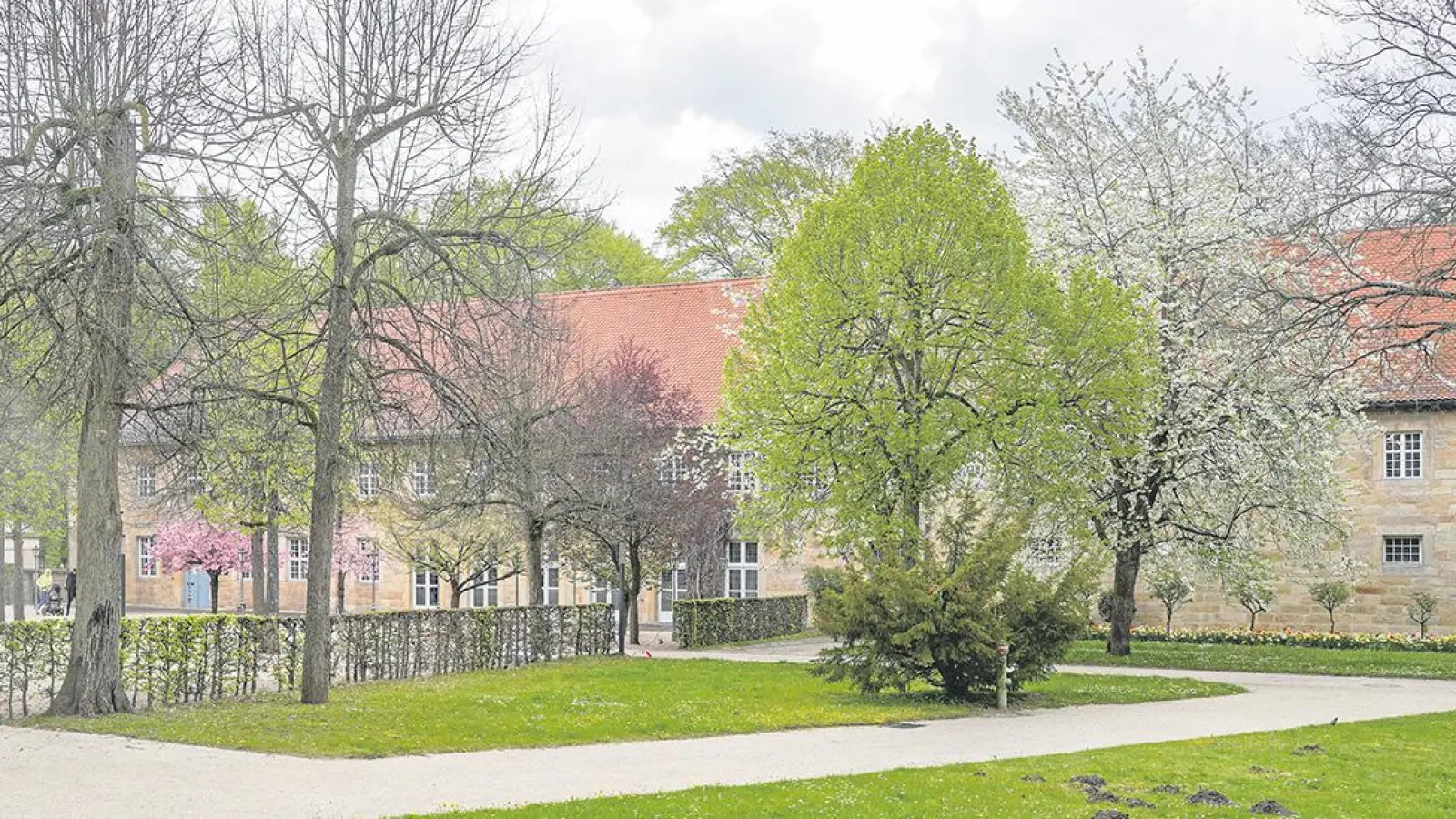 Lokalnachrichten in Bayreuth: Leerstand im Park der Eremitage (Foto: Stefan Dörfler)