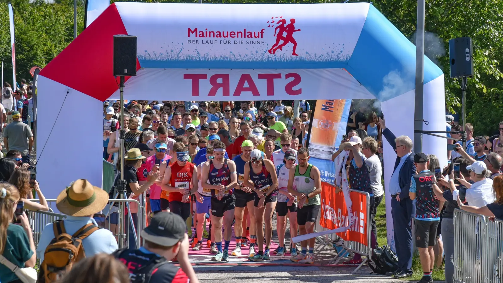 Bei bestem Wetter starteten die Läufer in diesem Jahr beim Mainauenlauf 2024.  (Foto: sd)