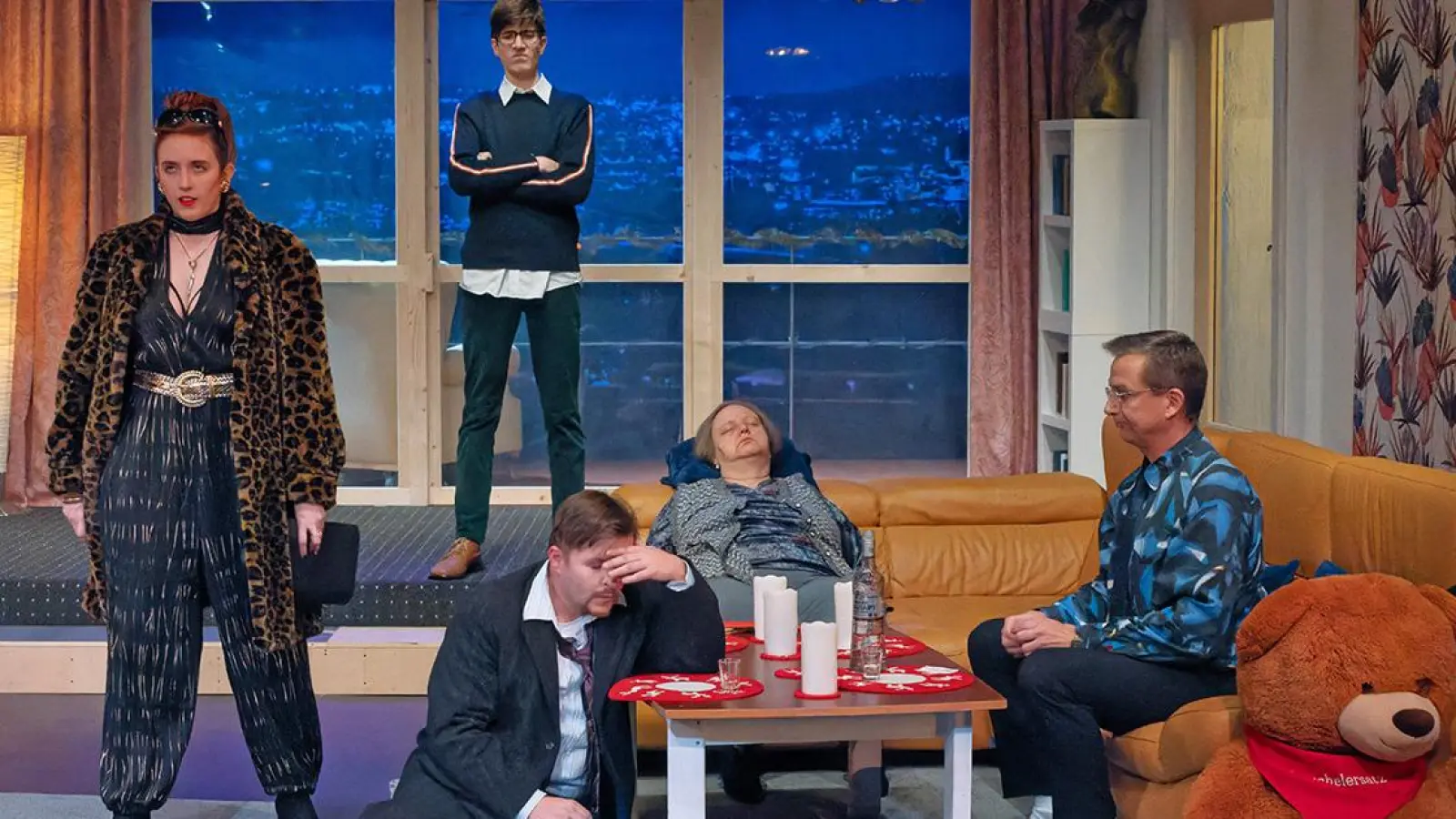 Weihnachten, wenn's schief geht: „Lametta” der Studiobühne Bayreuth. (Foto: red)