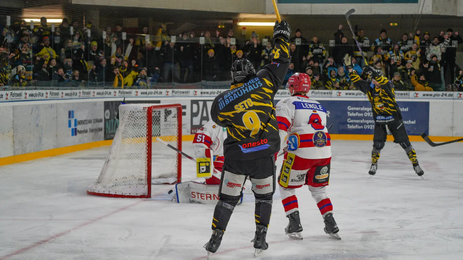 onesto Tigers Bayreuth - Deggendorfer SC 01  (Foto: sd)