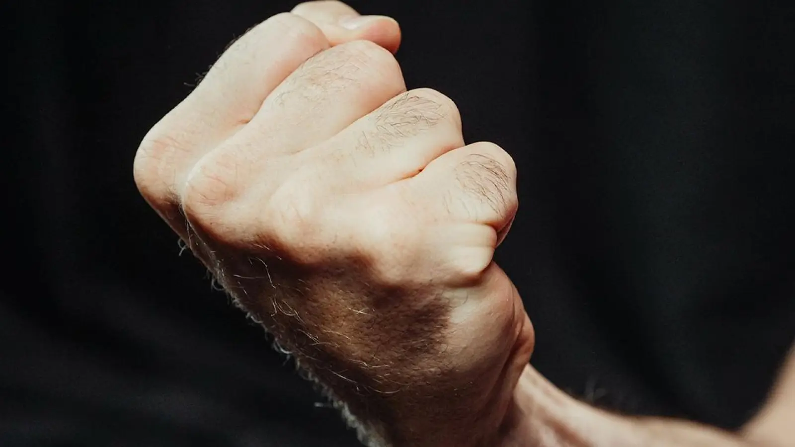 Diskostreit in Bayreuth eskaliert: 22-Jährige schlägt Polizistin ins Gesicht (Foto: Symbolbild: pixabay)