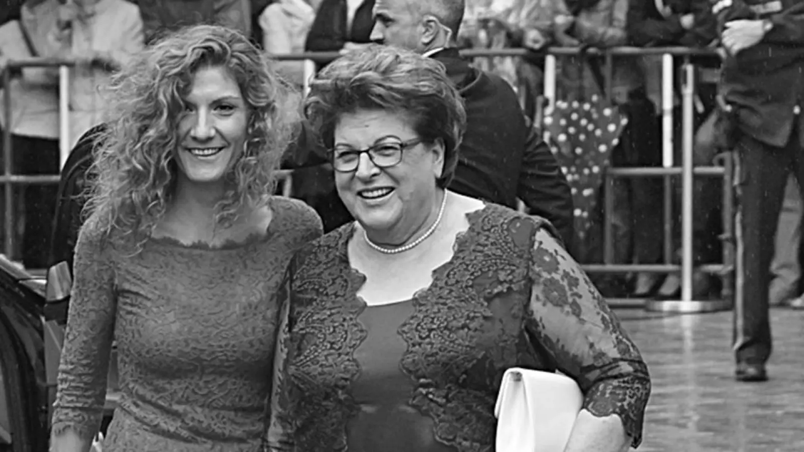 Barbara Stamm (re.) mit ihrer Tochter bei den Bayreuther Festspielen 2017. (Foto: Archiv Dörfler)