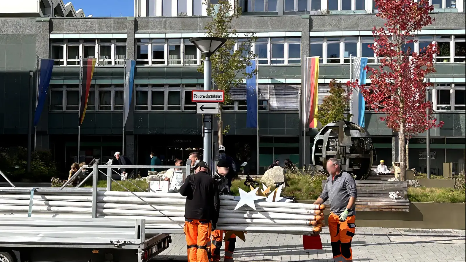 Weihnachten im Oktober? Mit dem Warten scheint man es in Bayreuth in diesem Jahr nicht ganz so genau zu nehmen (Foto: gmu)