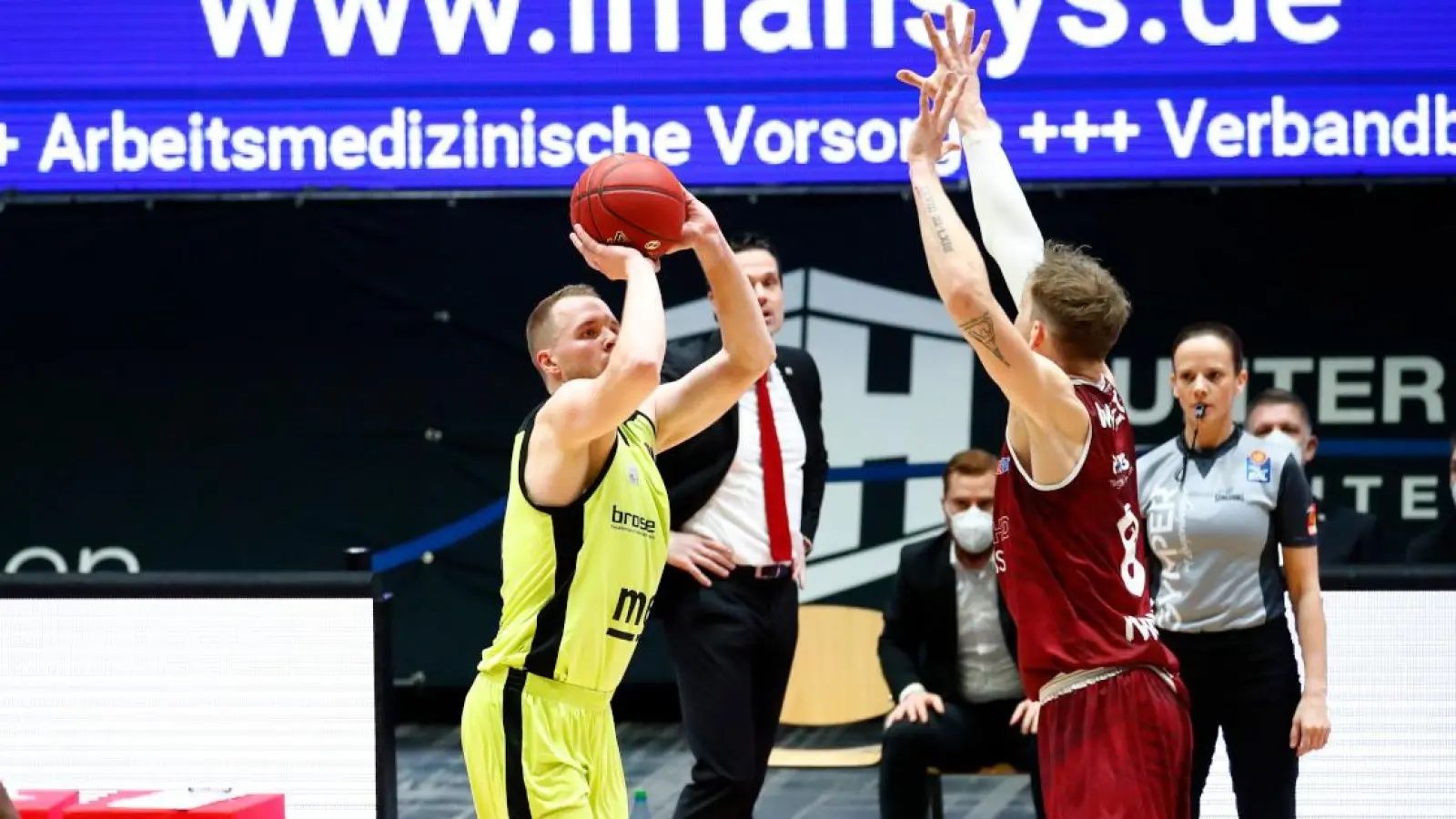 Großer Jubel bei den Altstädtern nach dem 1:0 durch Stefan Maderer. (Foto: Peter Kolb)