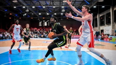 Nat Diallo (am Ball) war beim Hinspiel in Köln am 11. Januar überragender Akteur des BBC Bayreuth. (Foto: RheinStars Köln/Gero Müller-Laschet)