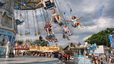 Viele Familien nutzen den Familientag auf dem Bayreuther Volksfest.  (Foto: sd)