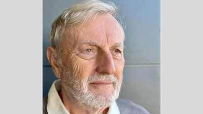 Neue Kompetenz für komplexe Beschwerden: Dr. Klöpfer im Praxisteam der othopädische Schmerztherapie Bayreuth – Prof. Dr. med. Latta (Foto: gmu)