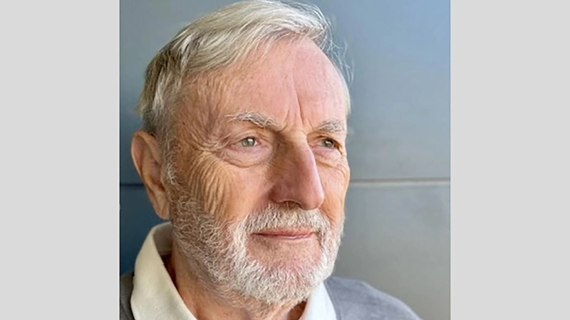 Neue Kompetenz für komplexe Beschwerden: Dr. Klöpfer im Praxisteam der othopädische Schmerztherapie Bayreuth – Prof. Dr. med. Latta (Foto: gmu)