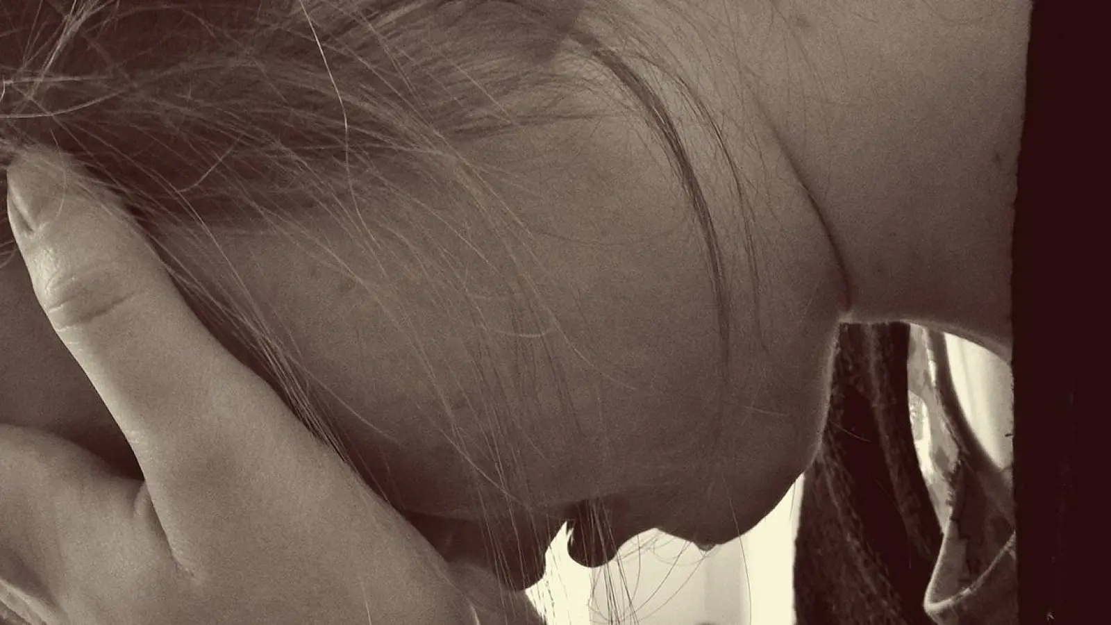 Kriminalstatistik Oberfranken 2022: Sexueller Missbrauch und Schockanrufe nehmen zu. (Foto: pixabay/Counselling)