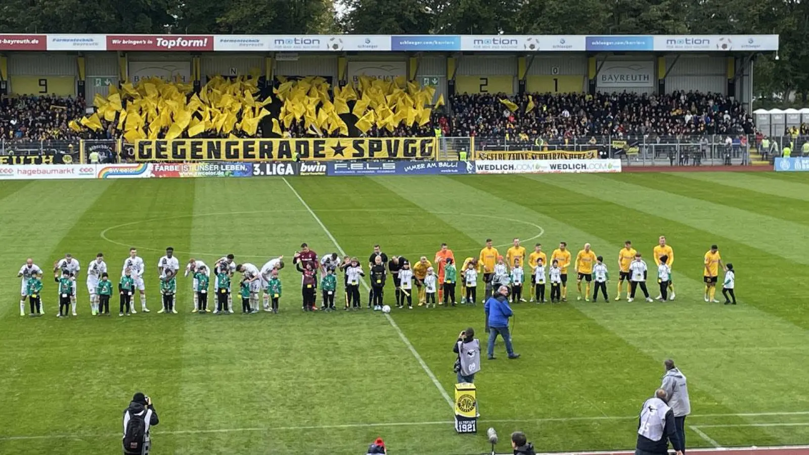 SpVgg vs. Dresden: Spielverlauf zufriedenstellend - Gästefans randalieren (Foto: inBayreuth.de)