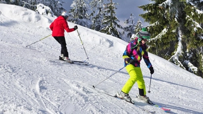 Auf der Ochsenkopf-Nordabfahrt ist Skifahren am ehesten möglich, weil dieser hang künstlich beschneit wird. Foto: Tourismusinfo Fichtelgebirge  (Foto: red)