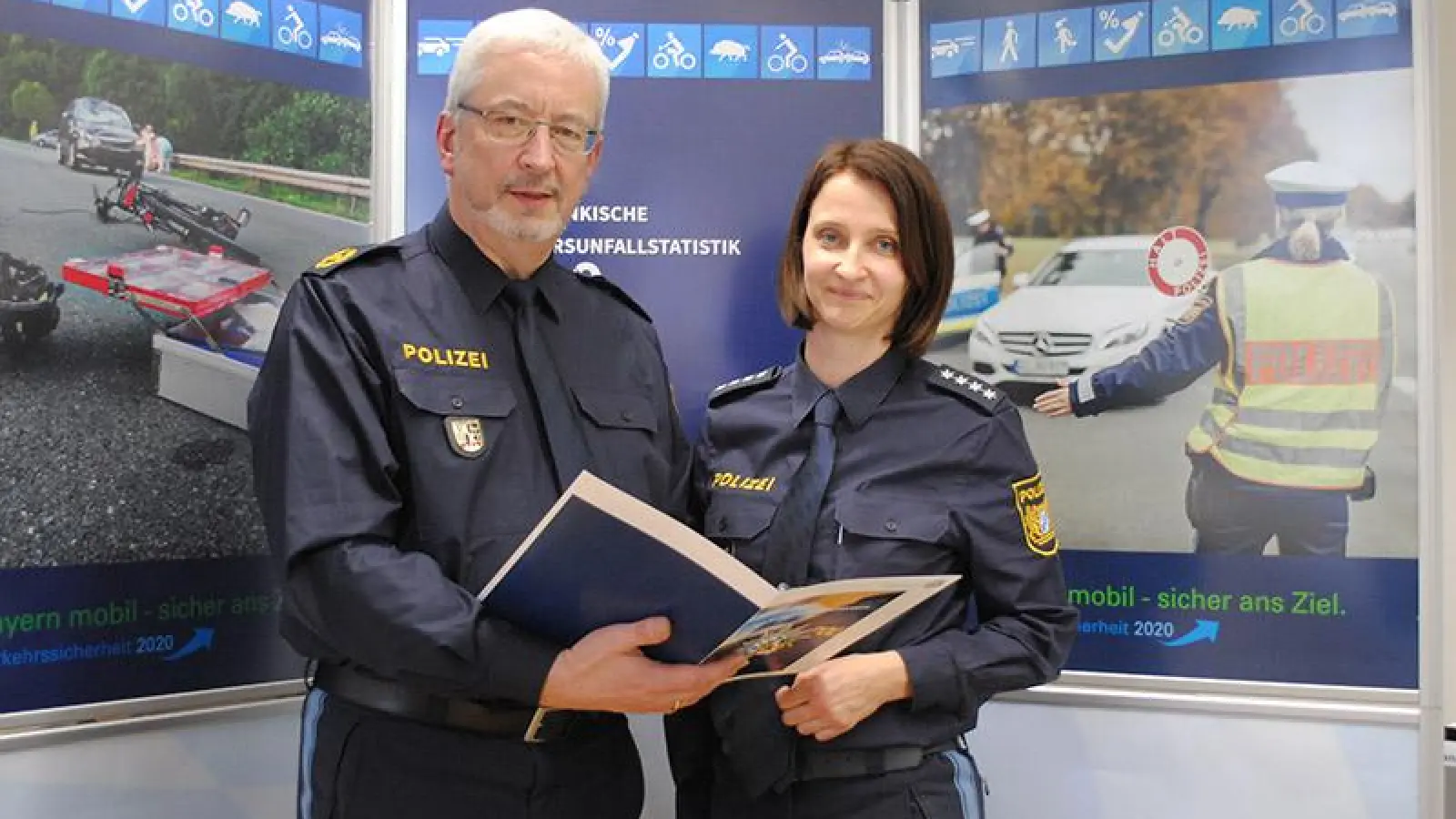 Der Polizeivizepräsident Udo Skrzypczak und die Polizeihauptkommissarin Kristina Biertümpfel erläutern die Verkehrsunfallstatistik 2019. (Foto: Jessica Mohr)