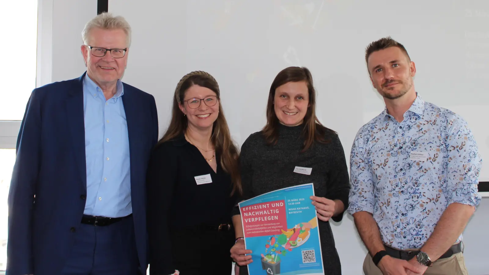 Oberbürgermeister Thomas Ebersberger; die Klimaschutzmanagerinnen, Kirstin Köhler und Lisa Seyfferth sowie Stephan Göllner (Transgourmet Deutschland GmbH &amp; Co. OHG) (Foto: Stadt  Bayreuth)