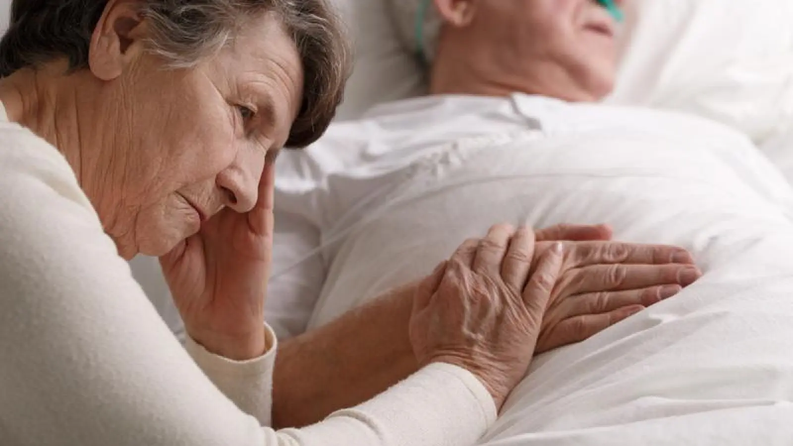 Was hätte er oder sie gewollt? Ein Ethikkonsil kann die Entscheidung für Angehörige leichter machen. Fotos: red (Foto: inBayreuth.de)