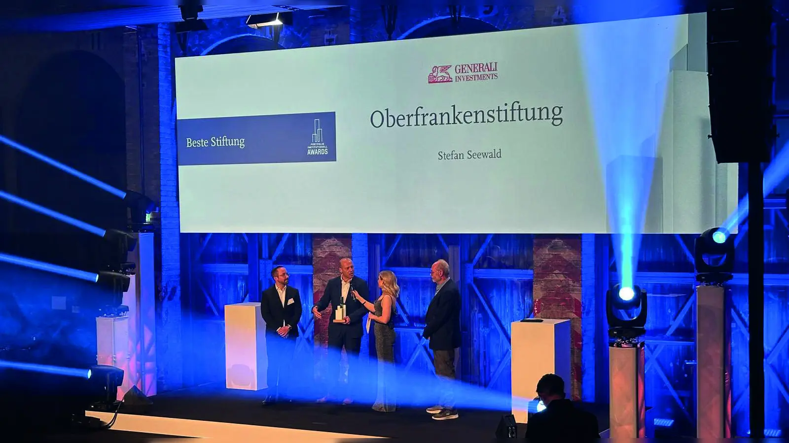 Übergabe des „portfolio institutionell Award“ am 11. März 2026  (Foto: Christian Lang, Klangwelt)