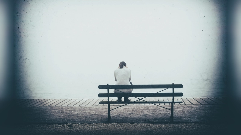 Im Winter mangelt es uns an Sonnenlicht. Darauf reagieren viele Menschen empfindlich. Eine Folge kann die Winterdepression sein.  (Foto: AdobeStock/Black Brush)