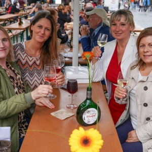 Bayreuther Weinfest auf dem Stadtparkett (Foto: Dörfler)