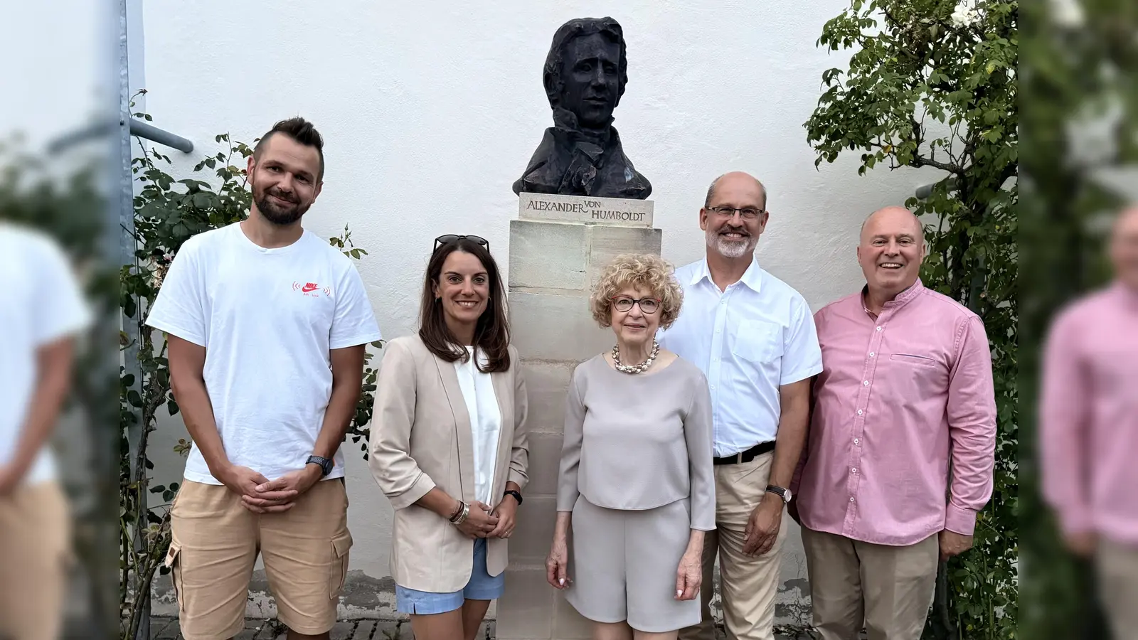 Prominente Gäste in Schloss Goldkronach: (vl) David Zinke, Prof. Nina Nestler, Dorothee von Humboldt, Dr. Markus Zanner, Hartmut Koschyk (Foto: Alexander von Humboldt-Kulturforum Franken e. V.)
