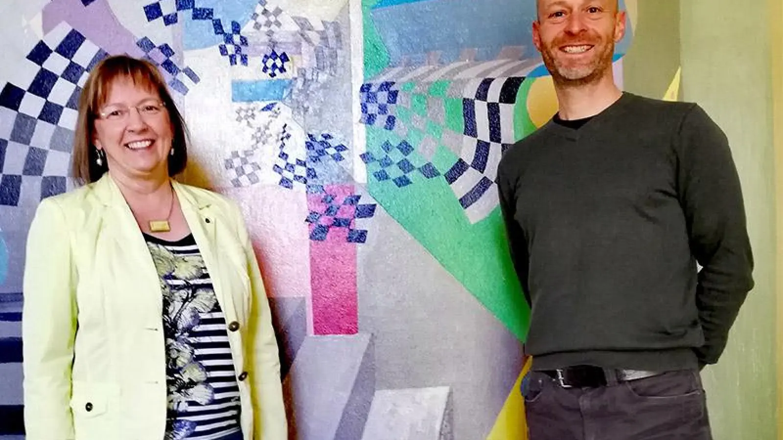 Ursula Graf (Schulleiterin) und Christian Ströhla (stellvertretender Schulleiter (Foto: RWG Bayreuth)