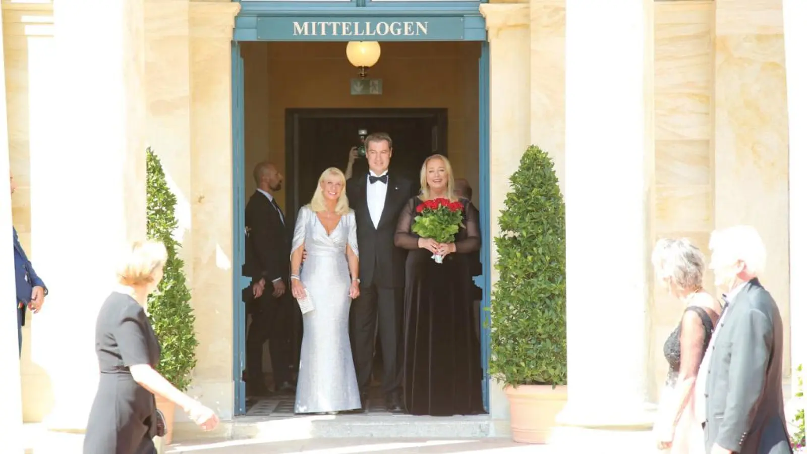 Karin Baumüller-Söder, Ministerpräsident Markus Söder und Festspielleiterin Katharina Wagner.   Foto: Jürgen Friedrich (Foto: inBayreuth.de)