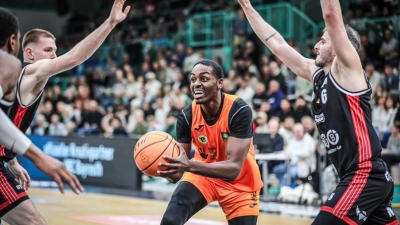 Wie beim gestrigen Overtime-Heimsieg gegen Wolmirstedt wird der BBC Bayreuth auch morgen gegen Crailsheim alles geben müssen, um eine Chance zu haben. (Foto: Thorsten Ochs)