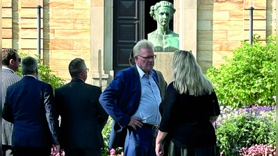 OB Thomas Ebersberger und Festspielleiterin Katharina Wagner.  (Foto: gmu)