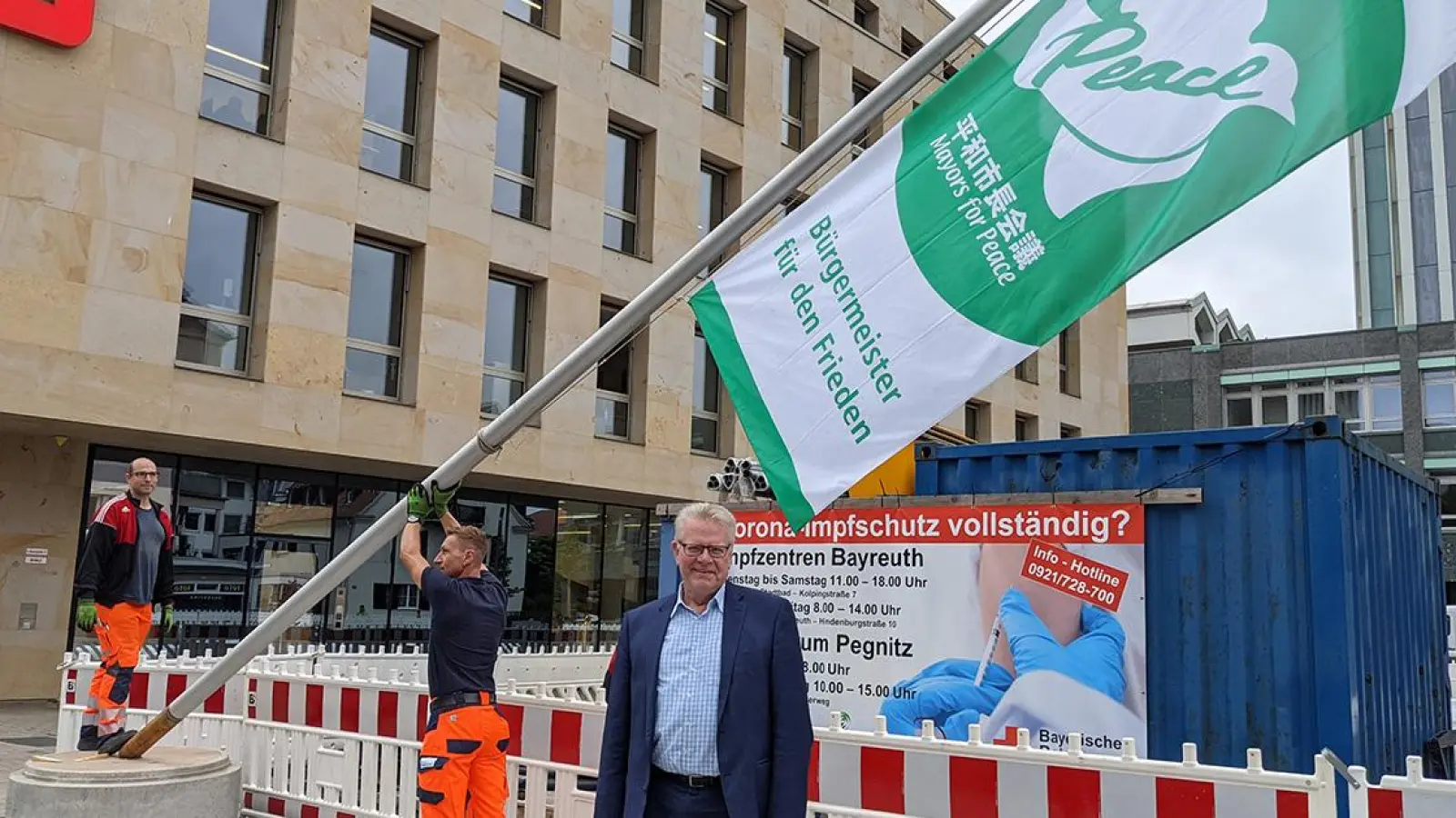 Lokalnachrichten in Bayreuth: Stadt setzt Zeichen für eine von Atomwaffen freie Welt (Foto: red)