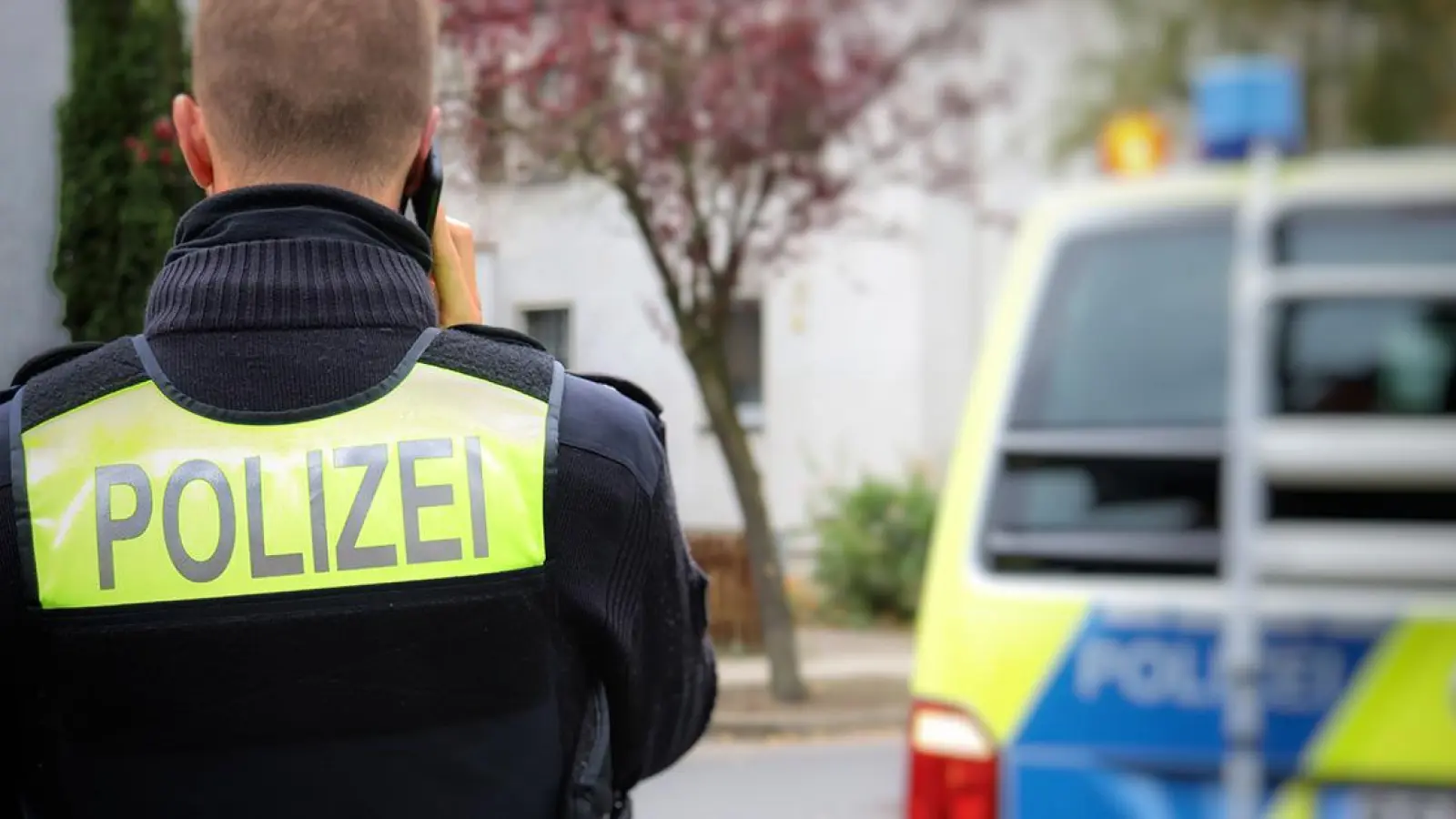 Unfall in Bayreuth: Audi prallt in Dodge (Foto: Unsplash/Jonas Augustin)