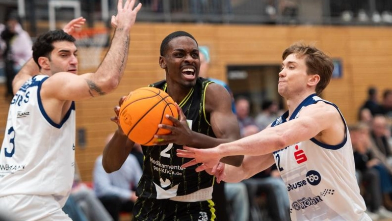 Tehree Horn (Mitte, am Ball) war Topscorer des BBC Bayreuth beim Hinspiel in Bochum. (Foto: VfL SparkassenStars Bochum/Alexander Mihm)