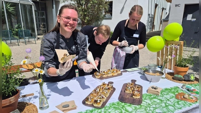 Die Aktion „Kräuterreich und regional: Backkunst im ÖBG wird auch 2026 wieder außergewöhnliche Leckereien hervorbringen. Los geht es am Freitag, 22. Mai, um 12 Uhr. (Foto: Universität Bayreuth)