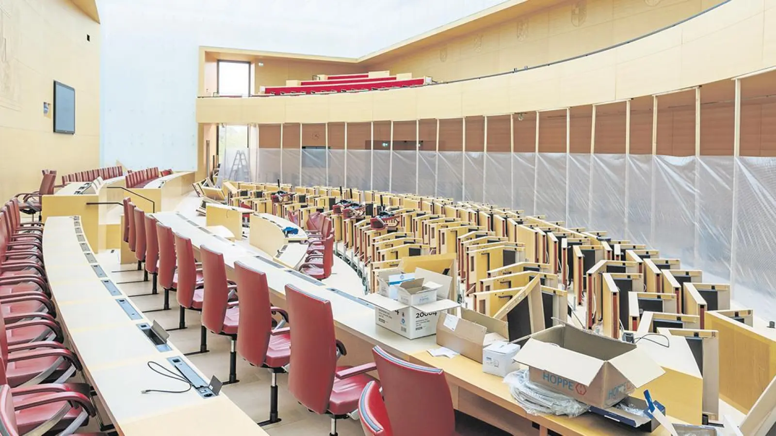 Der Plenarsaals des Bayerischen Landtags. (Foto: Stefan Obermeier, Bildarchiv Bayerischer Landtag)