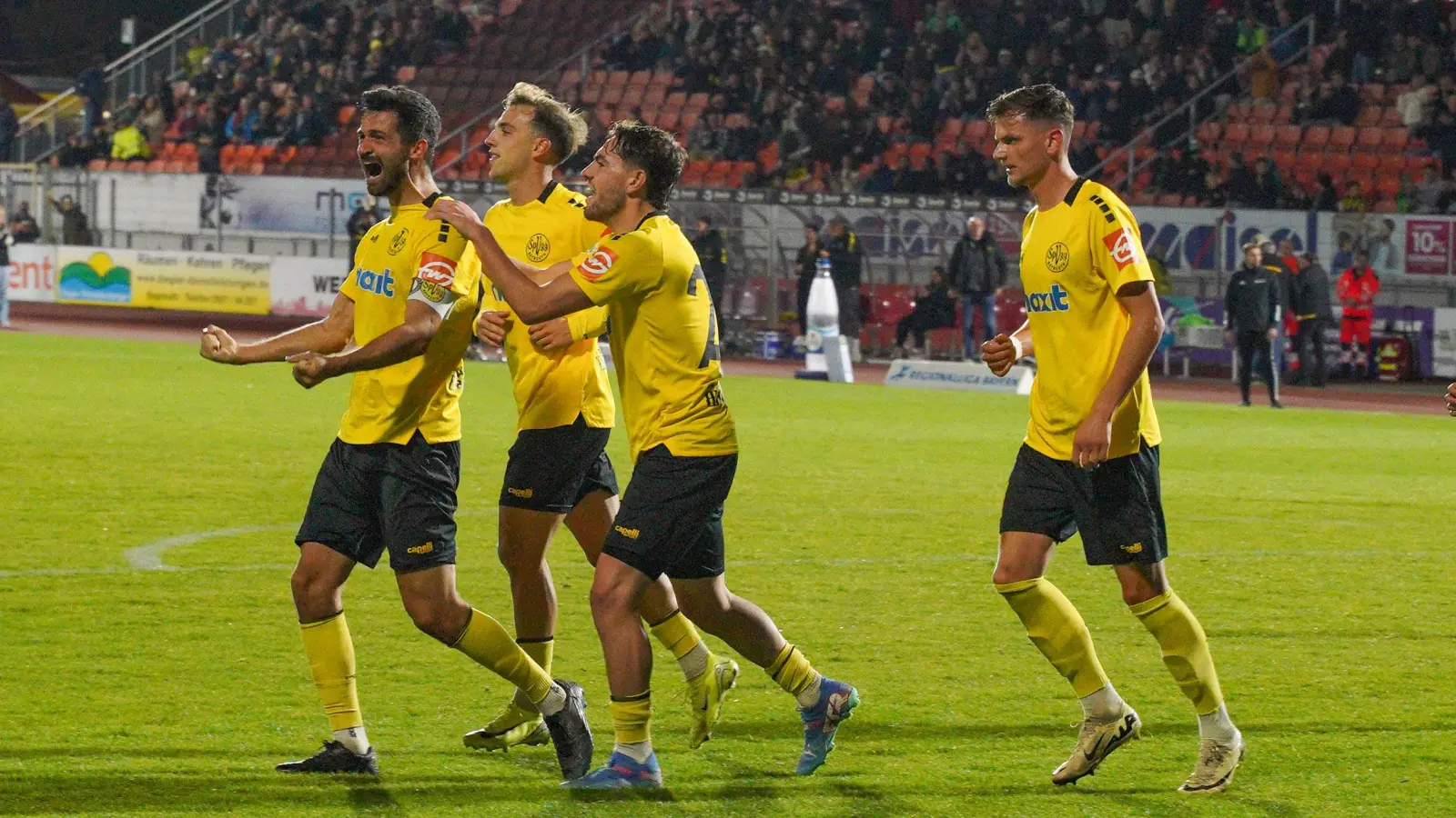 Die SpVgg Bayreuth soll auch in Zukunft mit den Fans Erfolge bejubeln können.  (Foto: Archiv/sd)