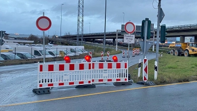 Die A9 bei Bayreuth wird gesperrt, die Rampe 4 abgerissen. Auch der lokale Verkehr ist betroffen. (Foto: Jürgen Lenkeit)