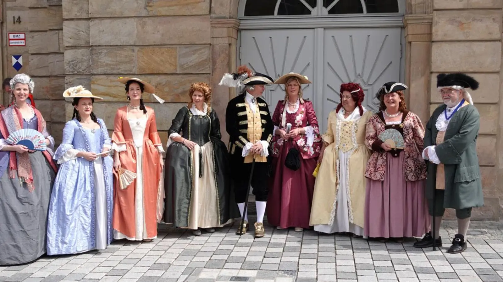 Höfisches Leben und barocke Etikette: Mitglieder der Historischen Darstellergruppe Oberfranken e.V. (Foto: Munzert)