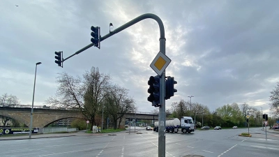 Ampel am Josephsplatz: Am Donnerstagmorgen komplett außer Betrieb. (Foto: Lenkeit)