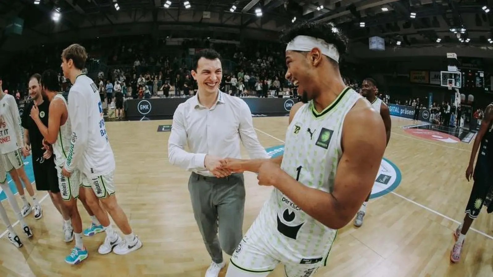 Sehr gute Stimmung herrscht derzeit kurz vor Saisonschluss beim Team des BBC Bayreuth.&nbsp; (Foto: Thorsten Ochs)