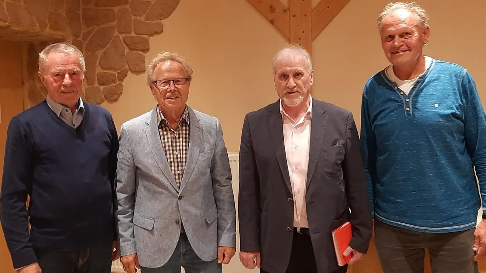 In ihren Ämtern bestätigt wurden bei der Jahresversammlung der Sterbekasse (v.l.n.r.) Schriftführer Günther Heidenreich, Kassenverwalter Neithard Prell, 1. Vorsitzender Karl-Heinz Probst und 2. Vorsitzender Siegfried Kastner. (Foto: Redaktion Bindlach)