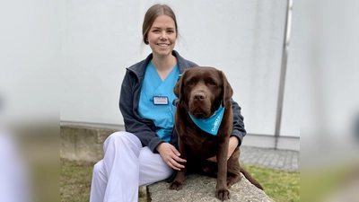Anna-Lena Rosenzweig mit Hund Nala. 	 (Foto: red )
