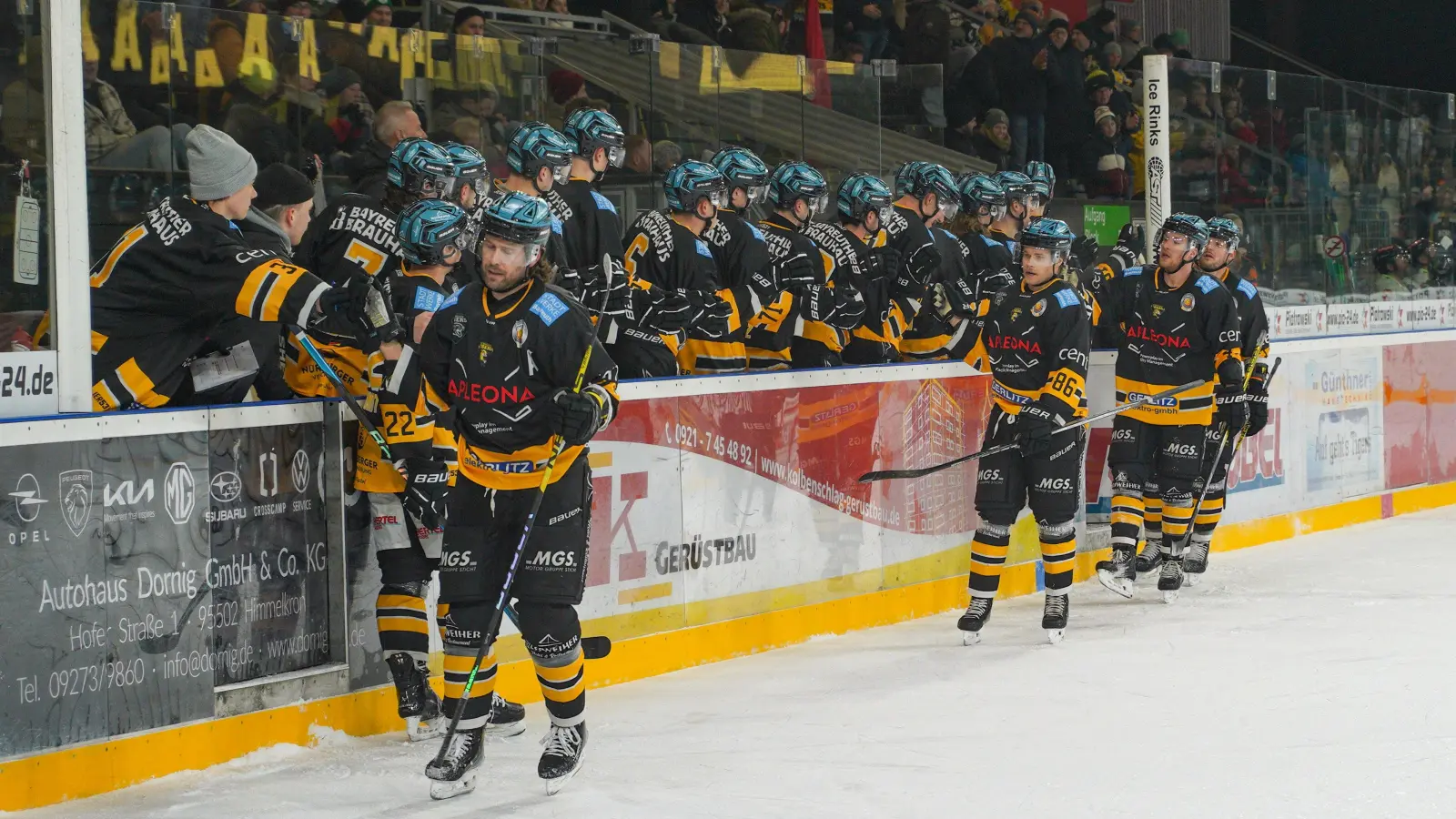 Ein Archivbild aus der letzten Saison - Doch für die neue Saison können sich die Fans bereits Dauerkarten sichern.  (Foto: Archiv/Stefan Dörfler)