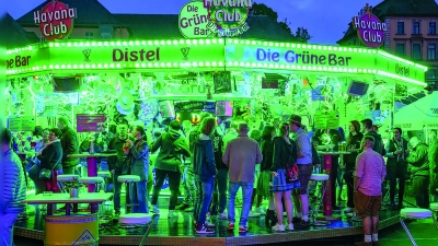 Schauplatz des Bieranstichs zur Eröffnung des Volksfestes: Die Grüne Bar.<br> (Foto: Dörfler/Archiv)