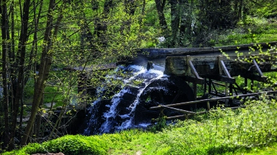 Idyll in der Fränkischen Schweiz: Hier wird die lebendige Verbindung von Natur, Handwerk und regionaler Geschichte deutlich.					  (Foto: Toursimusverband Franken)