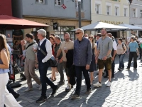 Mit Musik, Tradition und bester Stimmung zieht der Bayreuther Volksfestumzug durch die Innenstadt und eröffnet festlich die Bayreuther Volksfestsaison.  (Foto: sd)