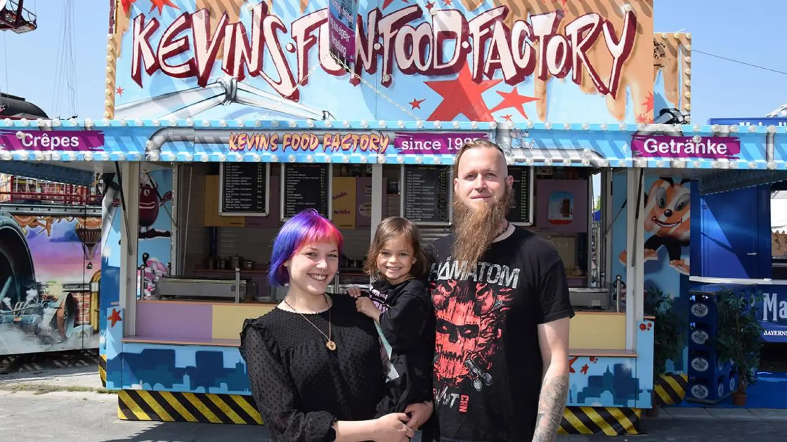 Tessa Jean und Kevin Towarnicki mit Tochter. (Foto: Lenkeit)