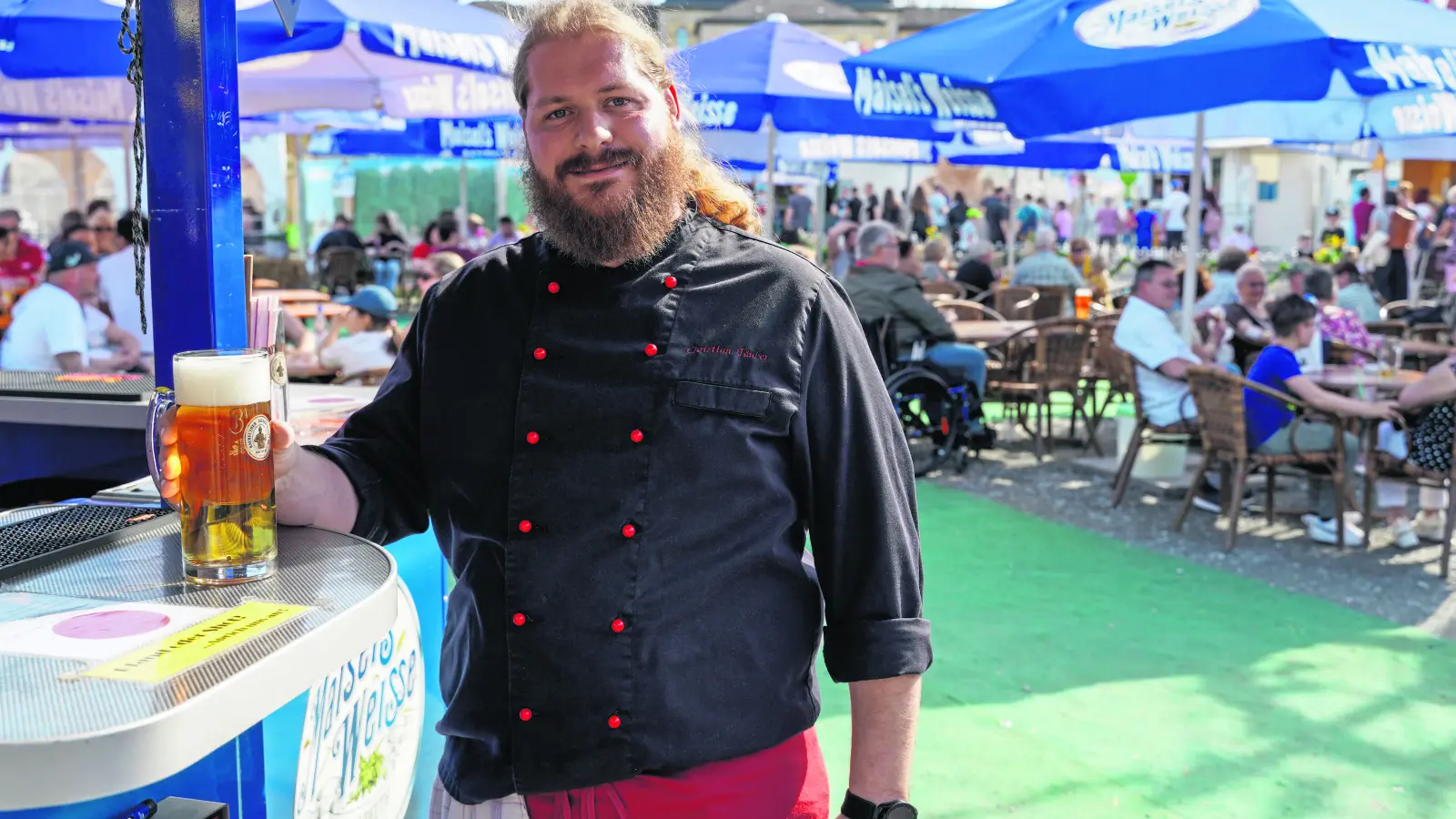 Christian Täuber freut sich auf die Besucher in seinem Genussgarten auf dem Bayreuther Volksfest.  (Foto: sd)