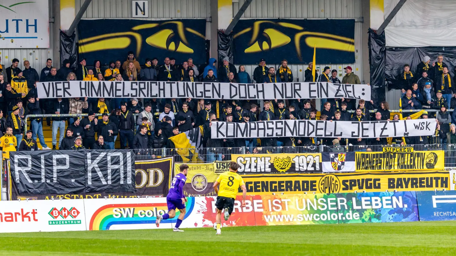 Die Fans, nicht nur der Altstadt (Bild) sind sich einig: Die Meister der Regionalligen müssen direkt aufsteigen. (Foto: Dirk Ellmer)