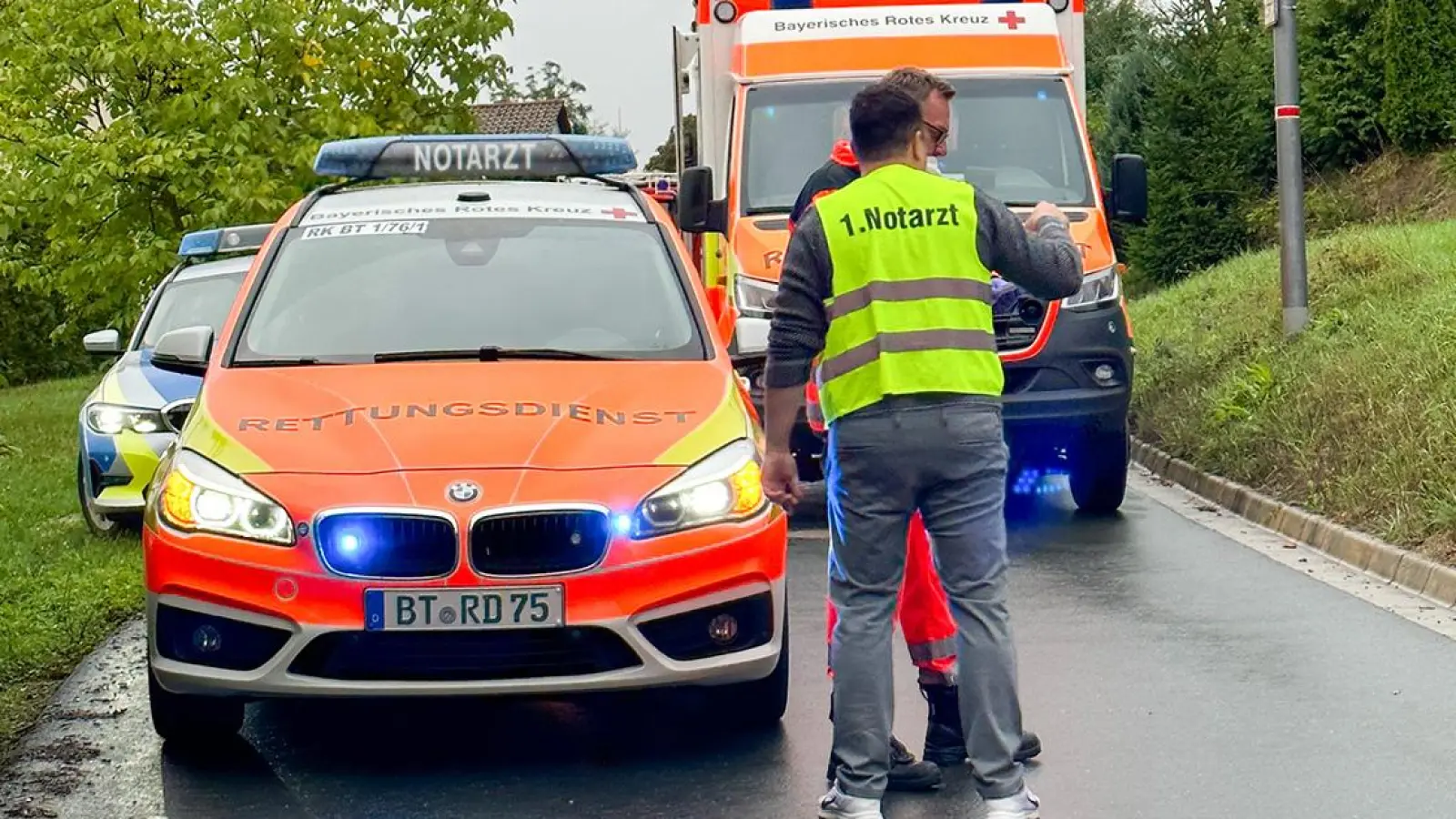 Fünf Verletzte nach einem Unfall in Pilgerndorf (Hollfeld). (Foto: BRK-Kreisverband Bayreuth)