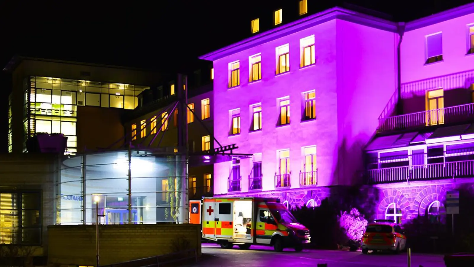 Eltern und Kinder laufen mit lila Lampions durch Bayreuth: Das steckt hinter der Aktion (Foto: red)